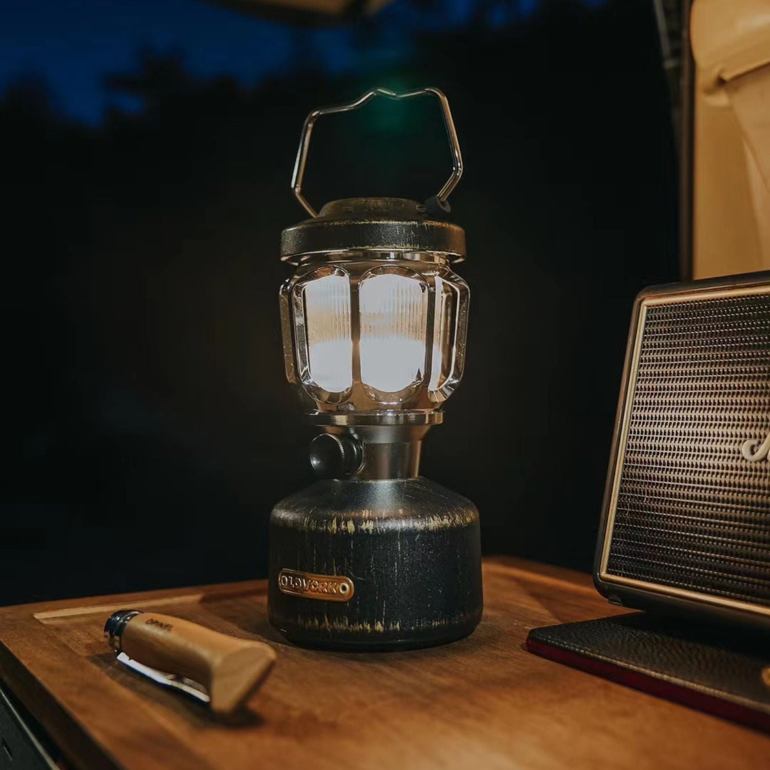 Lanterne LED sans fil - HURRICANE - baladeuse autonomie XXL (40 heures) et Powerbank