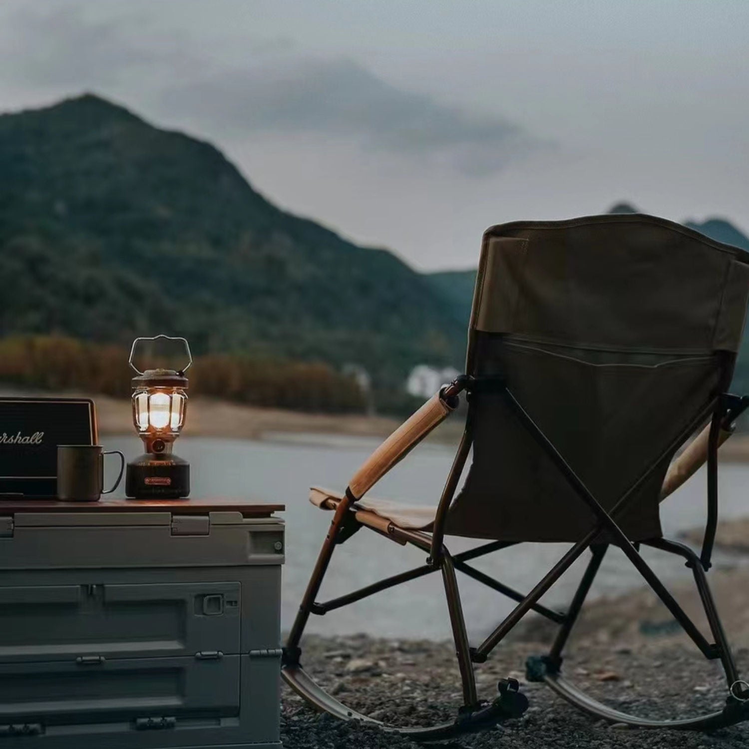Lanterne LED sans fil - HURRICANE - baladeuse autonomie XXL (40 heures) et Powerbank